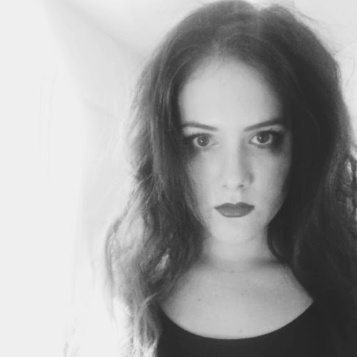 Elizabeth Corley Photo 23