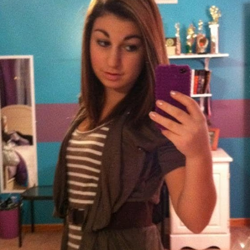 Alyssa Whitmore Photo 2
