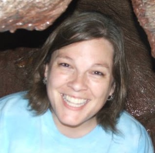 Alyson Chapman Photo 14