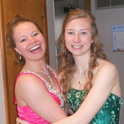 Amanda Torkelson Photo 6