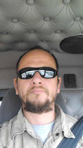 Michael Flores Photo 50
