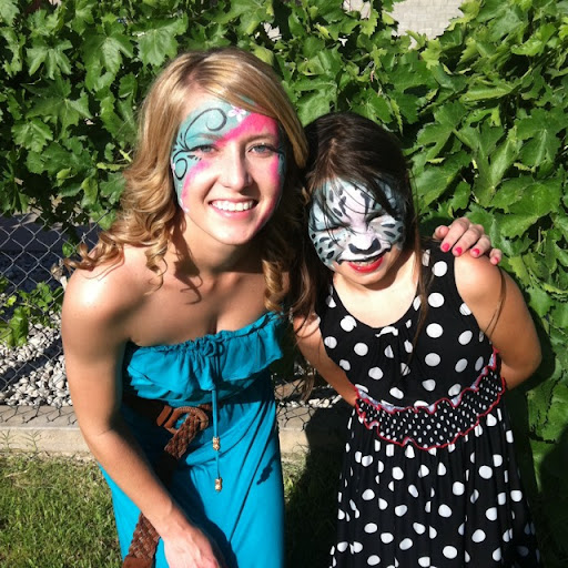 Rebecca Schultz Photo 16