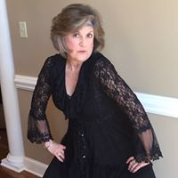 Patricia Garrett Photo 44