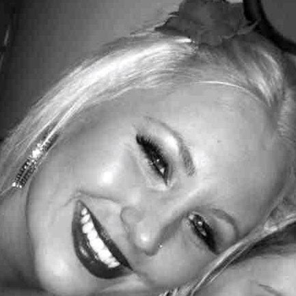 Samantha Norman Photo 7