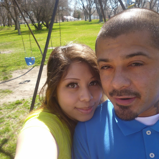 Laura Reyes Photo 2