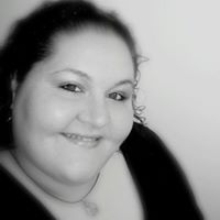 Krystal Lawrence Photo 32