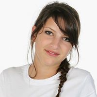 Laura Schumann Photo 4