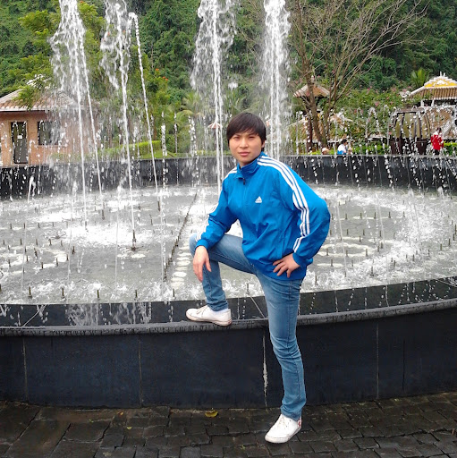 Hung Chau Photo 23