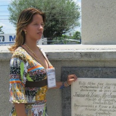 Liliana Rodriguez Photo 32