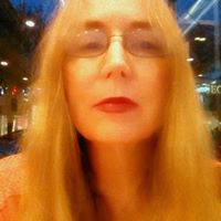 Gretchen Kelly Photo 33