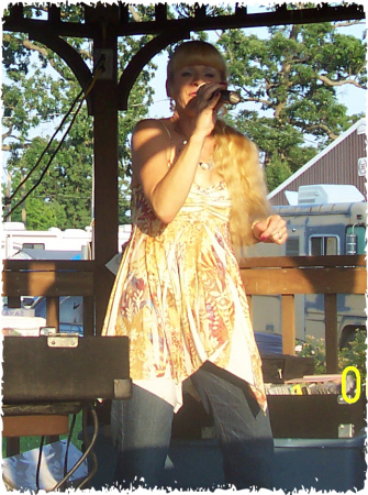 Leslie Blair Photo 30