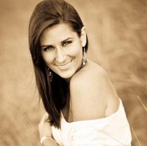 Amy Welch Photo 4