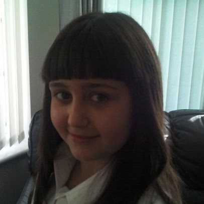 Danielle Burrows Photo 23