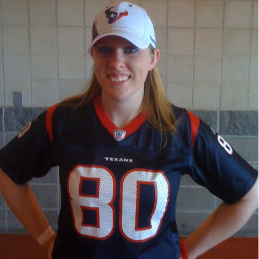 Leah Peterson Photo 37