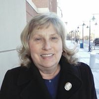 Julia Cash Photo 6