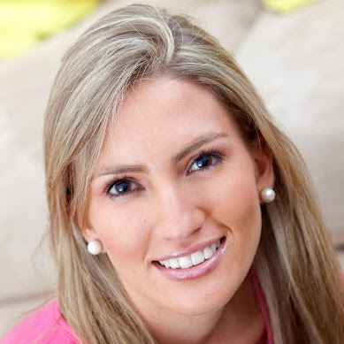 Pamela Jones Photo 46