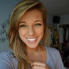 Francesca Cox Photo 4