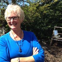 Lorraine Ward Photo 21