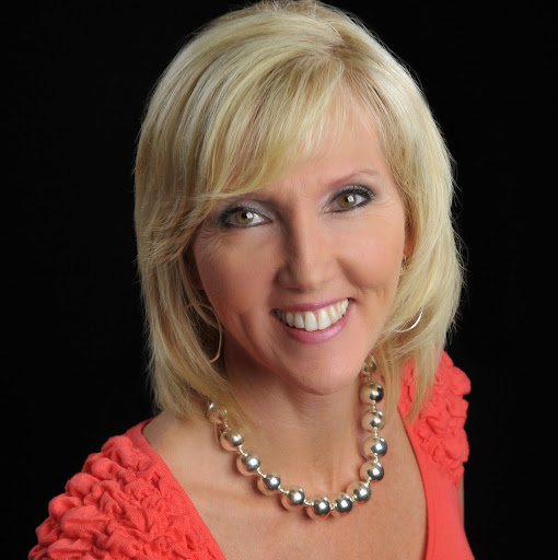 Tonya Walker Photo 28