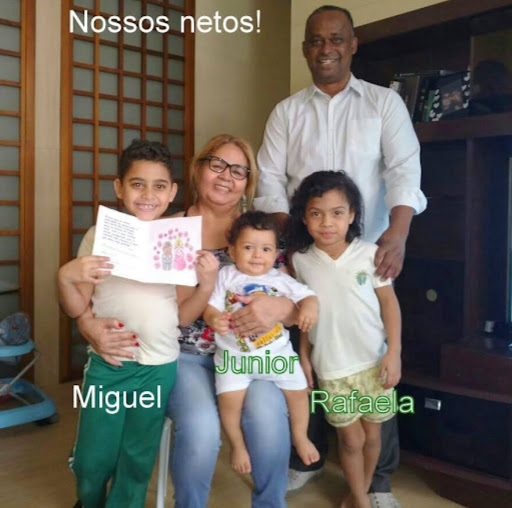 Ana Santiago Photo 7