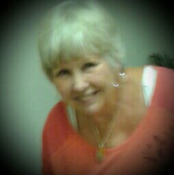Linda Sutton Photo 30