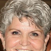 Vivian Richardson Photo 2