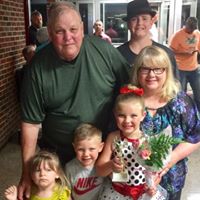 Karen Carr Photo 29