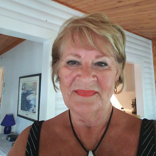 Cynthia Black Photo 19