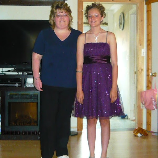 Angie Cain Photo 41