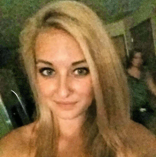 Rachel Ellison Photo 35