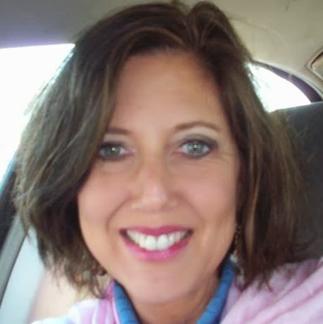 Julie Button Photo 2
