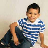 Luis Deleon Photo 2