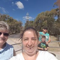 Karen Thomas Photo 17