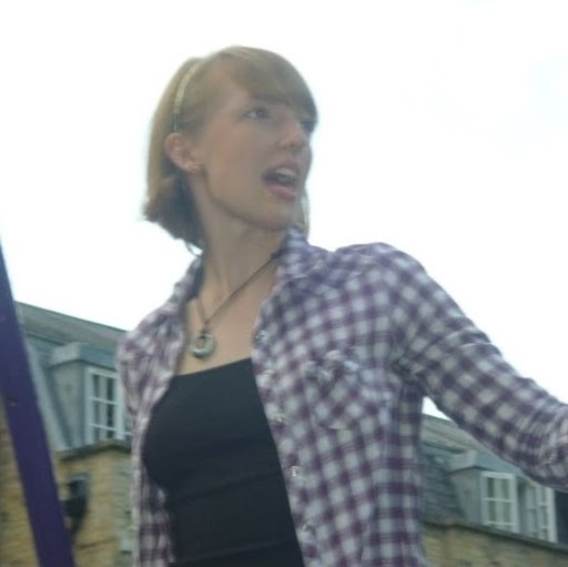 Rebecca Woods Photo 29