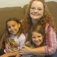 Lori Gill Photo 8