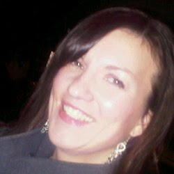 Louise Anderson Photo 36