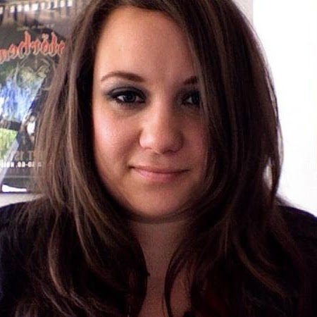 Heather Jones Photo 27