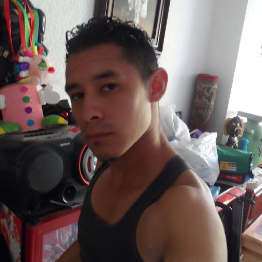 Michael Fuentes Photo 19