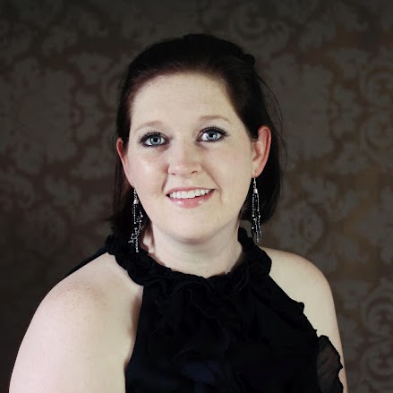 Amy Clary Photo 7