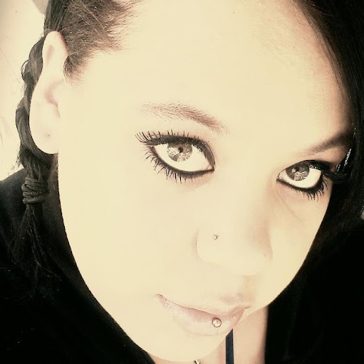 Brandy Curtis Photo 8