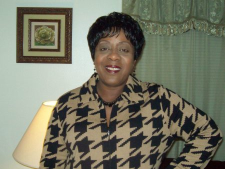 Valerie Roberts Photo 24