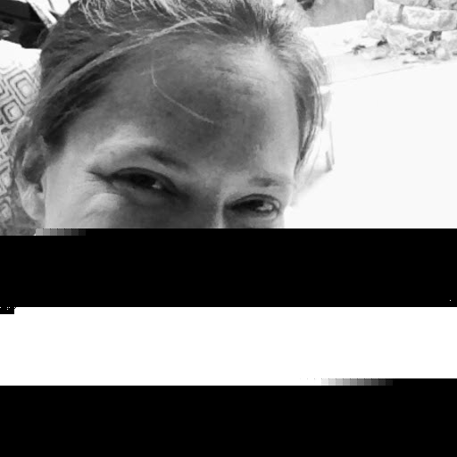 Elizabeth Cunningham Photo 34