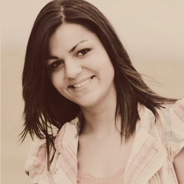 Megan Langley Photo 22