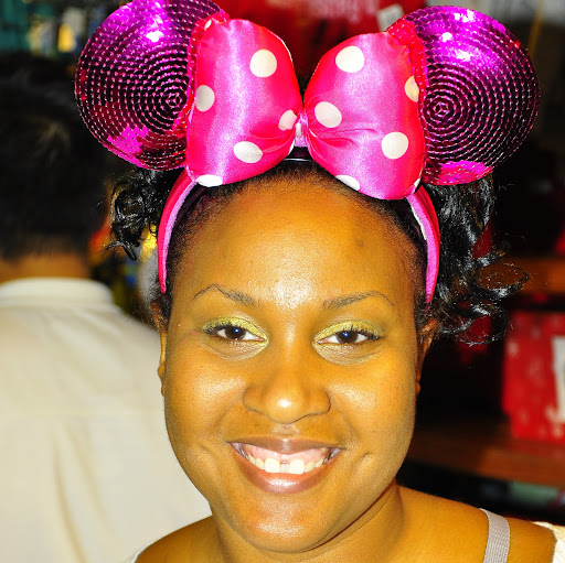 Erica Gibson Photo 44