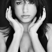 April Hawthorne Photo 27