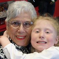 Helen Myers Photo 32