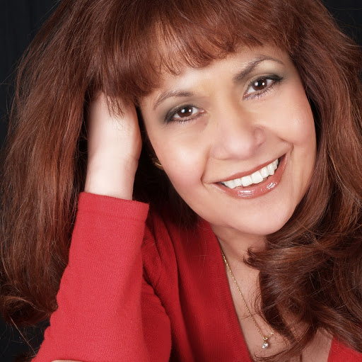 Teri O'Brien Photo 8
