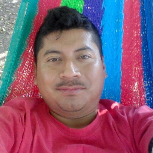 Roman Contreras Photo 30