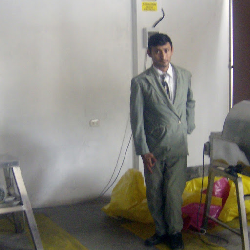 Henry Pineda Photo 10