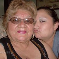 Debbie Munoz Photo 12
